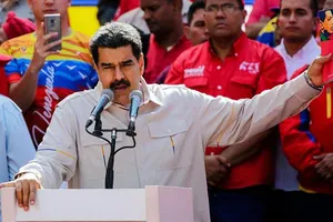 Ông Maduro cảnh báo xung đột quân sự với Colombia