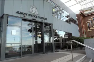 Người đàn ông Việt bị phạt nặng vì đánh vào mông trẻ em ở Úc