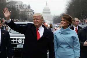 Chính quyền Tổng thống Trump vẫn còn nợ 7 triệu USD