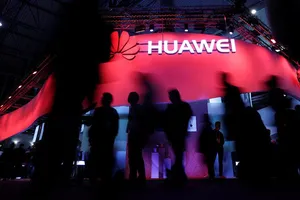 Giữa căng thẳng, Huawei kiện Bộ Thương mại Mỹ 