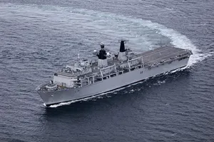 Tàu trinh thám Nga theo dõi hải quân Anh tập trận ở Baltic