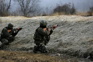 Ấn Độ và Pakistan lại đấu súng ác liệt ở Kashmir 