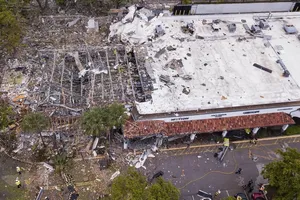 Nổ khu mua sắm ở Mỹ, hàng chục người bị thương