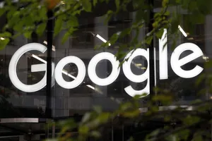 Ông Trump nói sẽ điều tra cáo buộc Google 'phản quốc'