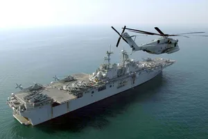 Chiến tranh chỉ chực chờ bùng nổ ở eo biển Hormuz 