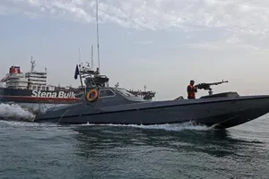 Iran treo cờ 'chế giễu' Anh trên tàu dầu Anh bị bắt giữ