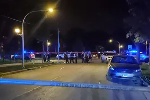 Xả súng liên hoàn ở Chicago: 4 người chết, 43 người bị thương