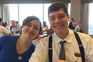 Nghi phạm và em gái, cô cũng nằm trong số 9 người bị giết. Ảnh: CNN