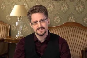 Edward Snowden muốn quay về Mỹ nhưng lại ra điều kiện