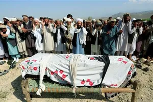 Mỹ không kích nhầm, 30 dân thường Afghanistan thiệt mạng