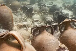 'Đại tiệc' ẩm thực 1.800 năm tuổi dưới đáy Địa Trung Hải