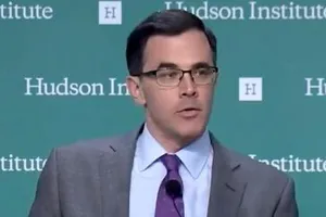 Quan chức Nhà Trắng từ nhiệm trước ngày điều trần luận tội