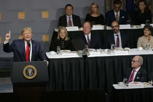 Ông Trump: Chưa nước nào thông thương gian dối như Trung Quốc 