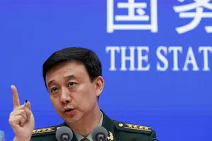 Biểu tình Hong Kong: Bộ Quốc phòng Trung Quốc lên tiếng