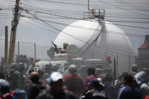 3 người chết trong vụ 'giải cứu' nhà máy dầu Bolivia