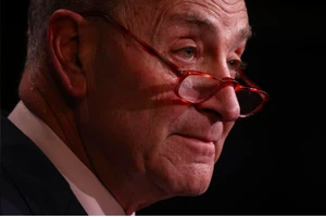 Đảng Dân chủ yêu cầu triệu tập nhân chứng luận tội ông Trump