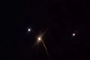 Iran tấn công bằng tên lửa vào các căn cứ quân sự Mỹ tại Iraq gây nhiều lo ngại cho ngành hàng không và công dân một số quốc gia. Ảnh: AFP