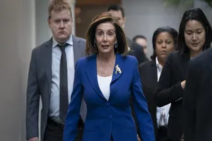 Chủ tịch Hạ viện Nancy Pelosi tại Tòa nhà Quốc hội Mỹ hôm 8-1. Ảnh: AP
