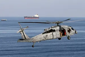 Trực thăng MH-60. Ảnh: REUTERS