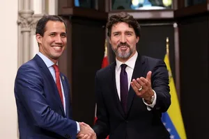 Ông Juan Guaido (trái) diện kiến Thủ tướng Canada Justin Trudeau. Ảnh: TWITTER