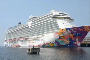 3 ca nhiễm virus Corona đã được xác nhận trên tàu du lịch hạng sang Dream World. Ảnh: AP