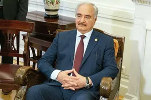 Tướng Khalifa Haftar nói Thổ Nhĩ Kỳ là một điều kiện cho lệnh ngừng bắn. Ảnh: RIA NOVOSTI