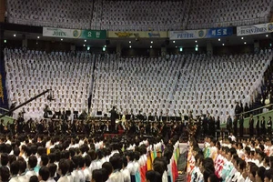 Một sự kiện thánh lễ của giáo phái Shincheonji (Tân Thiên Địa) tại Hàn Quốc. Ảnh: CNN