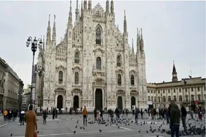 Một điểm du lịch tại Ý vắng khách trong mùa dịch COVID-19. Ảnh: AFP