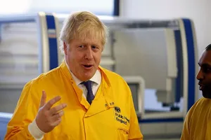 Thủ tướng Boris Johnson kêu gọi mọi biện pháp ngăn ngừa lây lan dịch COVID-19. Ảnh: REUTERS