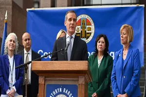 Chính quyền bang California ban bố tình trạng khẩn cấp sau khi có một ca tử vong do COVID-19 ngày 4-3. Ảnh: GETTY IMAGES 