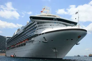 Du thuyền Grand Princess đậu ngoài bờ biển San Francisco, bang California (Mỹ). Ảnh: FLICKR