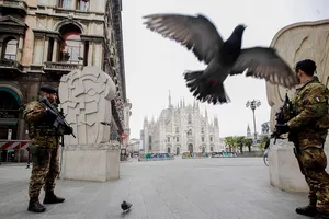 Ý đang là nước có số ca tử vong và tỉ lệ tử vong vì COVID-19 cao nhất thế giới. Ảnh: AP