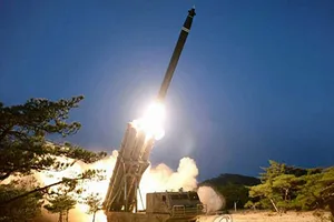 Hãng thông tấn trung ương Triều Tiên (KCNA) nói vụ thử nghiệm tên lửa ngày 29-3 là thực sự thành công. Ảnh: KCNA/ REUTERS