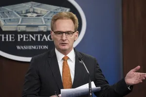 Bộ trưởng Hải quân Mỹ Thomas Modly vừa từ chức liên quan xử lý dịch COVID-19. Ảnh: REUTERS