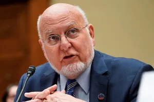 Giám đốc Trung tâm Kiểm soát và phòng ngừa dịch bệnh Mỹ Robert Redfield dự báo dịch COVID-19 tại Mỹ sẽ đạt đỉnh trong tuần này. Ảnh: REUTERS