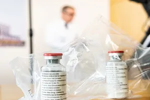 Thuốc kháng virus remdesivir do công ty dược phẩm Gilead điều chế sẽ được Bộ Y tế và Dịch vụ Dân sinh Mỹ phân phối tới các bang. Ảnh: AFP