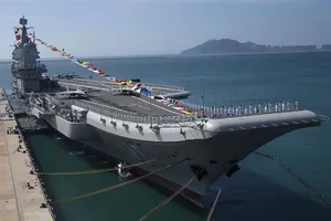 Tàu Sơn Đông - tàu sân bay nội địa đầu tiên của Trung Quốc. Ảnh: BỘ QUỐC PHÒNG TRUNG QUỐC