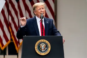 Tổng thống Mỹ Donald Trump ra một loạt tuyên bố về WHO, Trung Quốc và Hong Kong, hôm 29-5. Ảnh: NYT