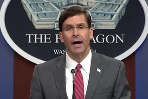 Bộ trưởng Quốc phòng Mỹ Mark Esper trả lời báo giới tại Lầu Năm Góc hôm 3-6. Ảnh: CNBC