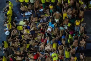 Phần lớn các tù nhân được phóng thích là những "người già lớn tuổi và chỉ phạm những tội nhẹ hoặc sớm được tại ngoại". 