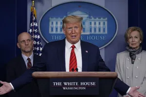 Tổng thống Donald Trump trong một cuộc họp báo về tình hình COVID-19 ở Mỹ ngày 12-3. Ảnh: CNN