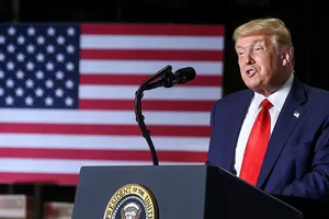 Ông Trump dọa phạt tù ông Obama, ông Biden về tội 'phản quốc'