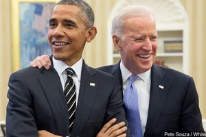 Ông Biden và ông Obama. Ảnh: AP
