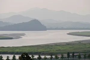 Một đoạn sông Imjin trên lãnh thổ Triều Tiên (ảnh chụp năm 2015). Ảnh: NKNEWS