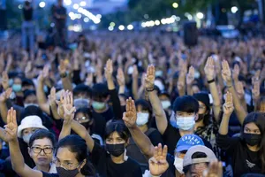 Biểu tình ở thủ đô Bangkok, Thái Lan ngày 16-8. Ảnh: AP