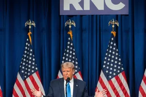 Tổng thống Mỹ Donald Trump phát biểu tại hội nghị toàn quốc đảng Cộng hòa hôm 24-8 tại TP Charlotte (bang Bắc Carolina). Ảnh: CBS NEWS