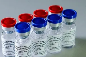 Các chai vaccine Sputnik V ngừa COVID-19 do Nga sản xuất.