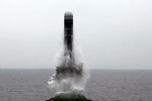 Hình ảnh vụ phóng tên lửa Pukguksong-3 hồi tháng 10-2019. Ảnh: THE DIPLOMAT/KCNA