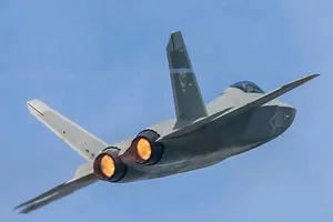 Bức ảnh chụp nguyên mẫu tiêm kích FC-31 trong một chuyến bay thử nghiệm.