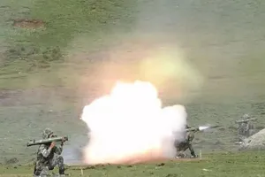 Trung Quốc thử nghiệm hệ thống tên lửa vác vai tiên tiến Type-11 với tính năng chống tăng được nâng cấp.